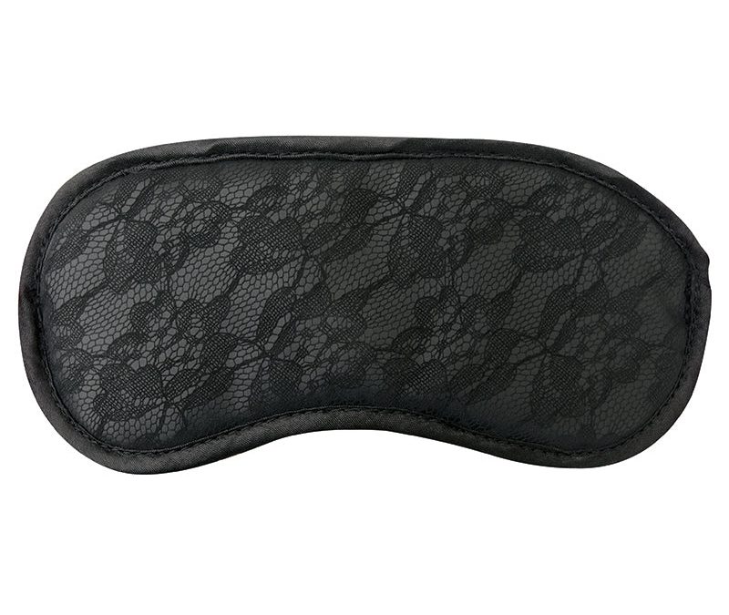 The Benefits of Using a Lace Blindfold in the Bedroom