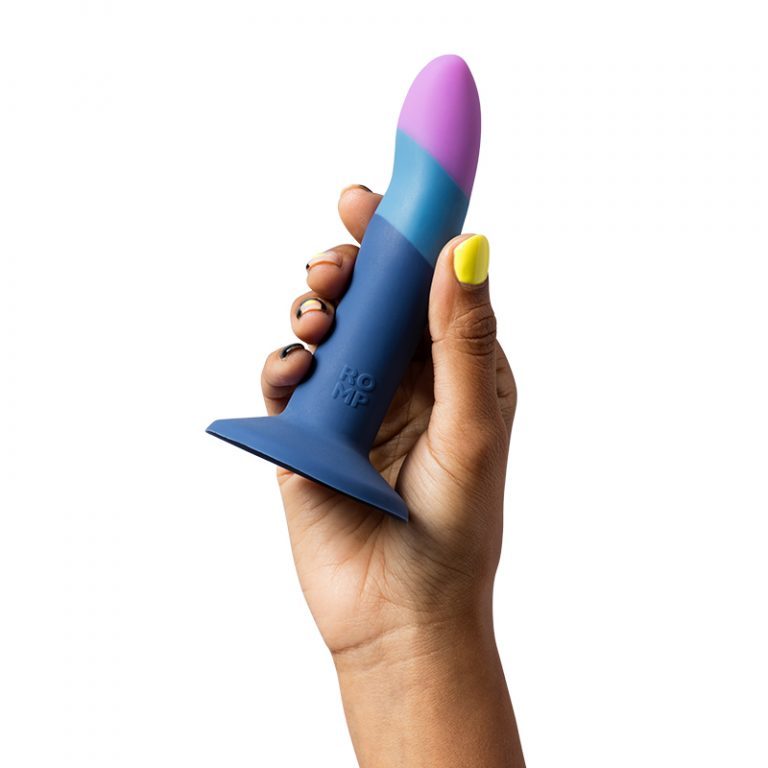 ROMP Piccolo Silicone Dildo – Close-Up holding it in the hand